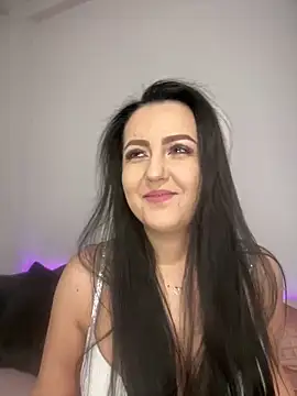 Ariel  Blossom online show from January 7, 2025, 4:27 pm