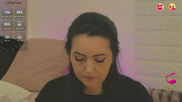 Ariel  Blossom online show from March 3, 2025, 6:37 am