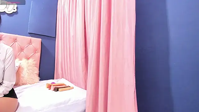 Snapshot of Cindy_milf chatting on January 13, 2025, 4:50 am Cindy milf online show from January 13, 2025, 4:50 am