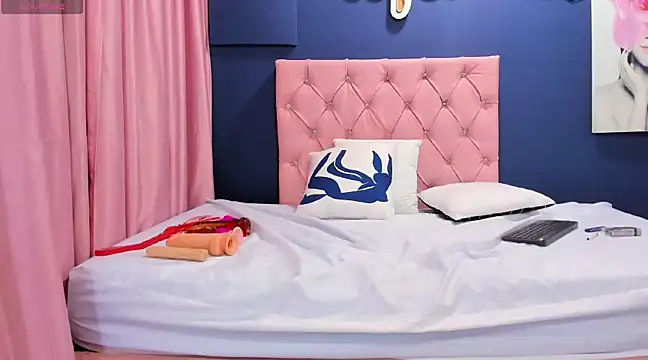 Snapshot of Cindy_milf chatting on February 26, 2025, 6:37 am Cindy milf online show from February 26, 2025, 6:37 am