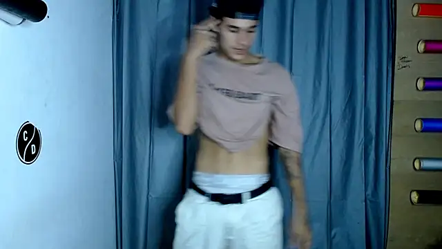 Snapshot of freddy_romas chatting on February 8, 2025, 12:49 am freddy romas online show from February 8, 2025, 12:49 am