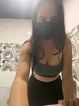 Snapshot of Pie066_ chatting on December 19, 2024, 3:52 pm Pie066 online show from December 19, 2024, 3:52 pm