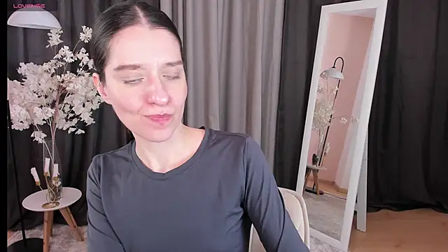 helentasty online show from March 16, 2025, 5:03 am