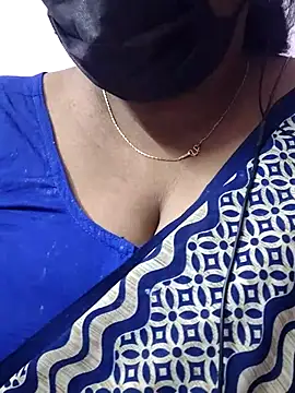 mallu-sumi online show from November 29, 2025, 6:00 pm