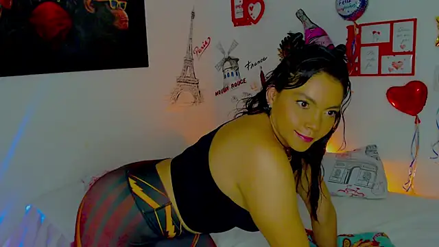 Snapshot of amii777 chatting on January 28, 2025, 5:22 am amii777 online show from January 28, 2025, 5:22 am