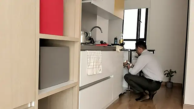 pablo-rincon95 online show from December 24, 2024, 2:33 pm