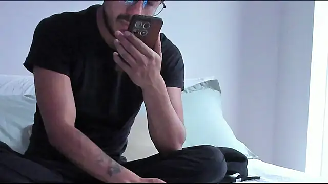 Snapshot of pablo-rincon95 chatting on March 19, 2025, 10:53 pm pablo-rincon95 online show from March 19, 2025, 10:53 pm