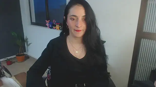 Snapshot of amellie_ros chatting on September 15, 2025, 11:05 pm amellie ros online show from September 15, 2025, 11:05 pm