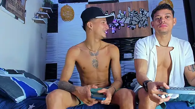 Friendsofeverything  online show from December 15, 2025, 1:48 pm