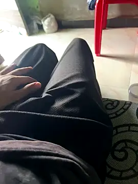 Snapshot of Privateseducer chatting on September 25, 2025, 3:43 am Privateseducer online show from September 25, 2025, 3:43 am