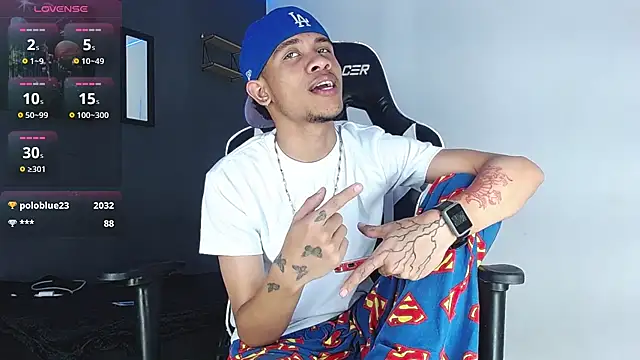 Snapshot of Romancartier_1 chatting on January 8, 2025, 12:49 am Romancartier 1 online show from January 8, 2025, 12:49 am