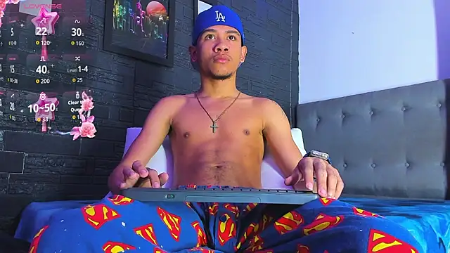 Snapshot of Romancartier_1 chatting on November 16, 2025, 11:10 pm Romancartier 1 online show from November 16, 2025, 11:10 pm