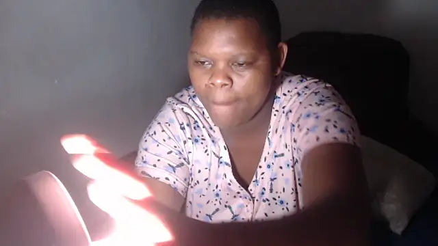 FoxyFataleX online show from October 20, 2025, 9:59 pm