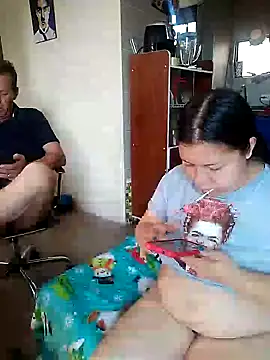 Snapshot of ZuriandAlex chatting on January 16, 2025, 2:19 pm ZuriandAlex online show from January 16, 2025, 2:19 pm