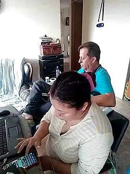 Snapshot of ZuriandAlex chatting on March 3, 2025, 10:42 pm ZuriandAlex online show from March 3, 2025, 10:42 pm