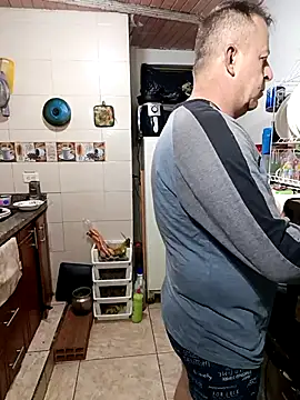 Snapshot of ZuriandAlex chatting on October 29, 2025, 10:55 pm ZuriandAlex online show from October 29, 2025, 10:55 pm