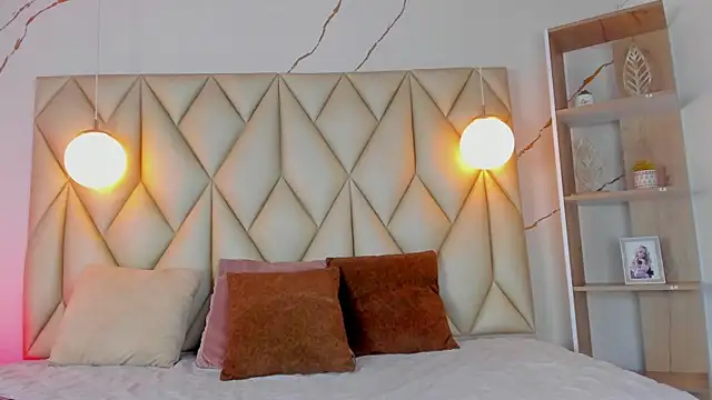 Snapshot of angelswets chatting on November 10, 2025, 2:05 pm angelswets online show from November 10, 2025, 2:05 pm