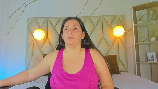 Snapshot of angelswets chatting on November 12, 2025, 1:55 pm angelswets online show from November 12, 2025, 1:55 pm