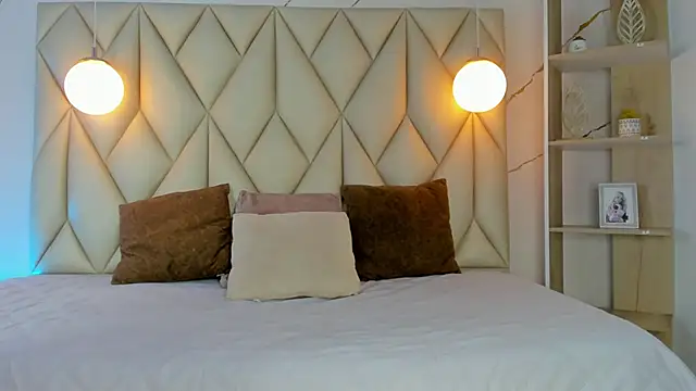 Snapshot of angelswets chatting on November 15, 2025, 1:40 pm angelswets online show from November 15, 2025, 1:40 pm