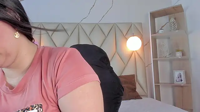 Snapshot of angelswets chatting on November 28, 2025, 1:58 pm angelswets online show from November 28, 2025, 1:58 pm