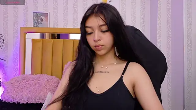 Snapshot of pettit_courtny chatting on September 18, 2025, 9:06 pm pettit courtny online show from September 18, 2025, 9:06 pm