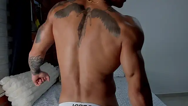 pettergrey1 online show from November 18, 2025, 11:15 pm