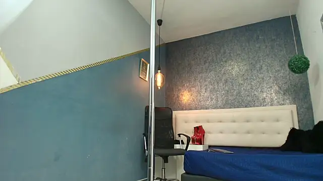 Erick Zhimerman online show from October 4, 2025, 2:42 am