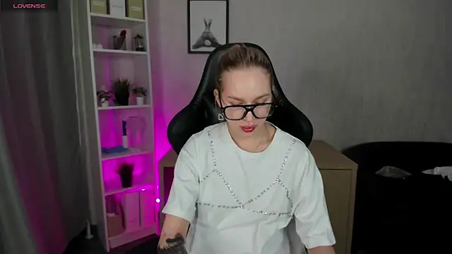 Carol  Cox online show from January 30, 2025, 10:19 pm