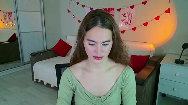 FridaCure online show from October 15, 2025, 6:52 pm