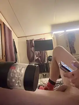 Snapshot of dcockell chatting on November 2, 2025, 5:54 am dcockell online show from November 2, 2025, 5:54 am