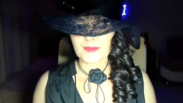 WitchBlueRose online show from November 5, 2025, 4:51 pm