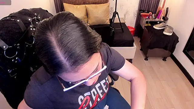 brigittemiller online show from February 26, 2025, 4:14 pm