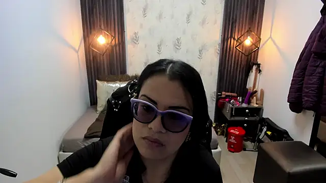 brigittemiller online show from March 7, 2025, 3:18 pm