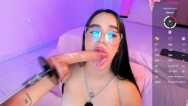 zoe rivers online show from February 5, 2025, 8:35 pm