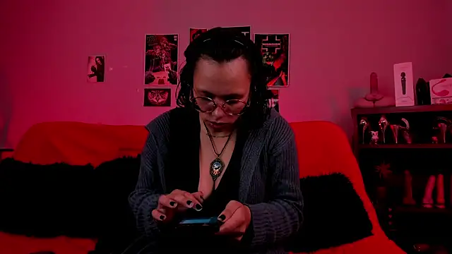 lilith-deveraux online show from October 24, 2025, 2:35 pm