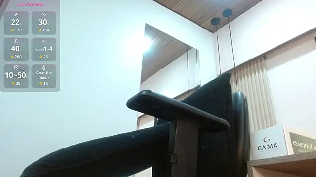 virtual charm online show from September 18, 2025, 12:29 pm