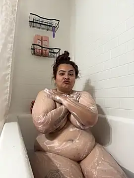 DatBishYouMiss online show from November 13, 2025, 6:18 pm