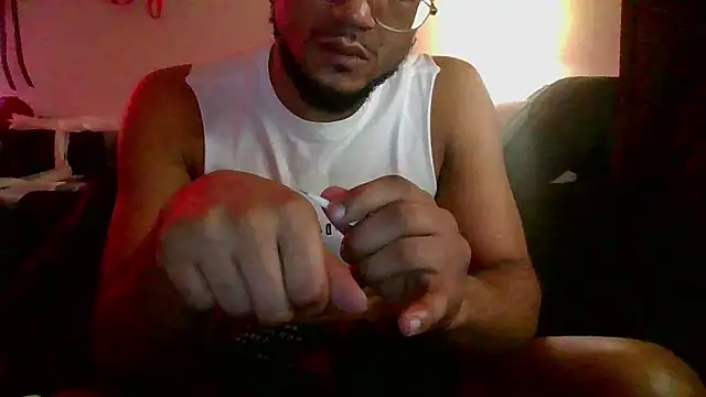 Snapshot of KySir1990 chatting on September 22, 2025, 6:59 am KySir1990 online show from September 22, 2025, 6:59 am