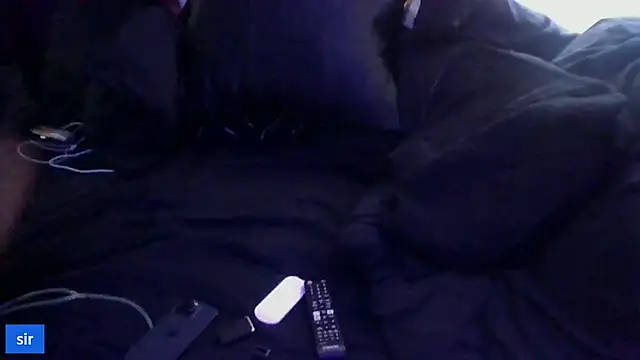 Snapshot of KySir1990 chatting on October 1, 2025, 8:20 am KySir1990 online show from October 1, 2025, 8:20 am