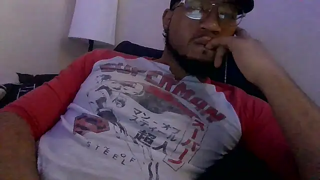 Snapshot of KySir1990 chatting on October 7, 2025, 12:30 am KySir1990 online show from October 7, 2025, 12:30 am