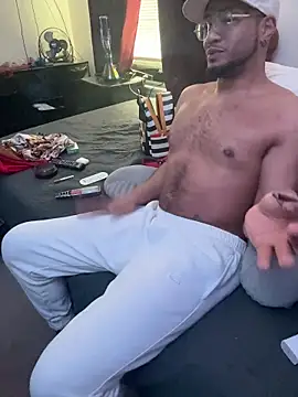 Snapshot of KySir1990 chatting on November 3, 2025, 7:48 pm KySir1990 online show from November 3, 2025, 7:48 pm