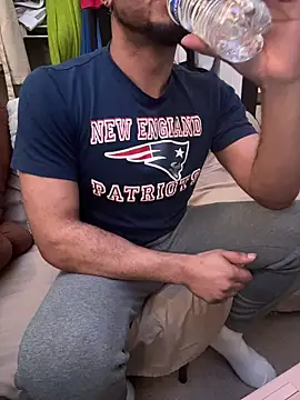 Snapshot of KySir1990 chatting on November 9, 2025, 12:20 am KySir1990 online show from November 9, 2025, 12:20 am