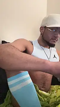 Snapshot of KySir1990 chatting on December 5, 2025, 1:58 am KySir1990 online show from December 5, 2025, 1:58 am