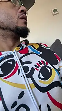 Snapshot of KySir1990 chatting on December 15, 2025, 6:34 pm KySir1990 online show from December 15, 2025, 6:34 pm