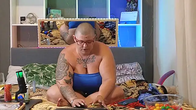 SunshineLexi online show from September 11, 2025, 5:57 pm