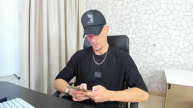 MateoBenjaminX online show from February 8, 2025, 2:38 pm