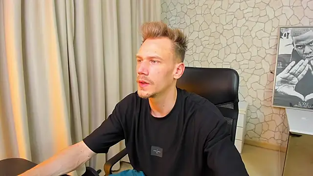 MateoBenjaminX online show from March 5, 2025, 5:08 pm