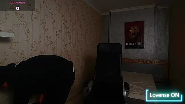 MateoBenjaminX online show from November 10, 2025, 6:01 am