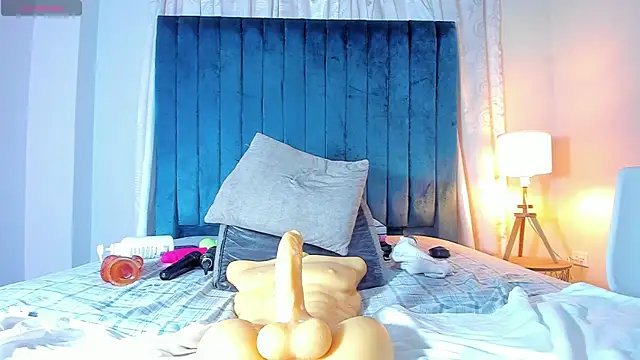 Snapshot of sweetebony_970 chatting on December 30, 2024, 5:44 pm sweetebony 970 online show from December 30, 2024, 5:44 pm