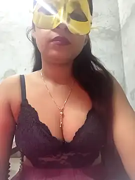 Snapshot of Shanaya_Hotty chatting on December 9, 2024, 5:52 pm Shanaya Hotty online show from December 9, 2024, 5:52 pm